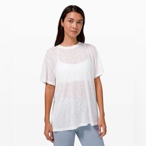 Lululemon Veil tshirt size 12 side slit